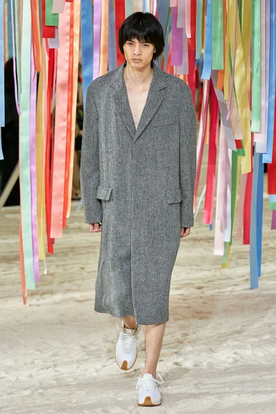 Look 8